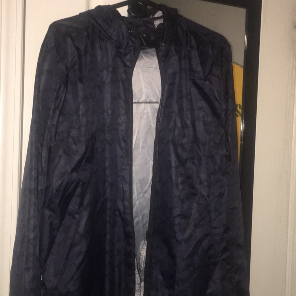 Resolution performance windbreaker